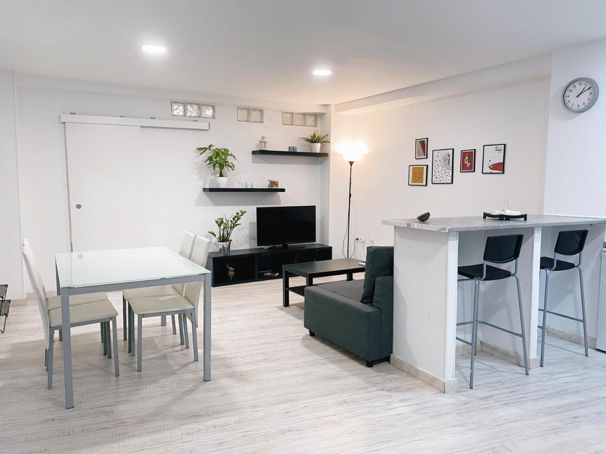 Apartament Gmc Turistics - The Atarazanas Market House Malaga Zewnętrze zdjęcie